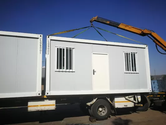 BOX SPACE Factory Price Steel Frame Fiberglass Sandwich Panel Modular House Prefab House For Construction Site Office
