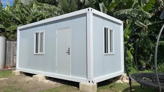 Temporary Clinic Prefabricated Shipping Container Homes Movable For Homeless