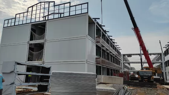 BOX SPACE Three Layers For Construction Site Dormitory 20ft Prefab Container House Low Price Large Prefab House