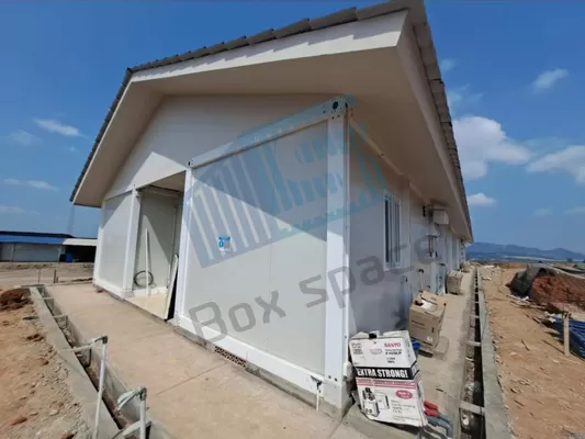 BOX SPACE Customized Size Modern Flat Pack Container, 6x3m Portable Cabin, Prefab Cargo Container House Apartment